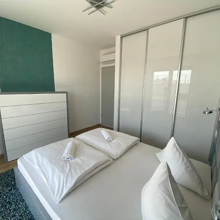 #brand New#luxury Garden House In The Center# Semesterbostad Balatonfüred