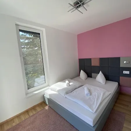 Luxury Garden House Ii In The Center * 巴拉顿菲赖德