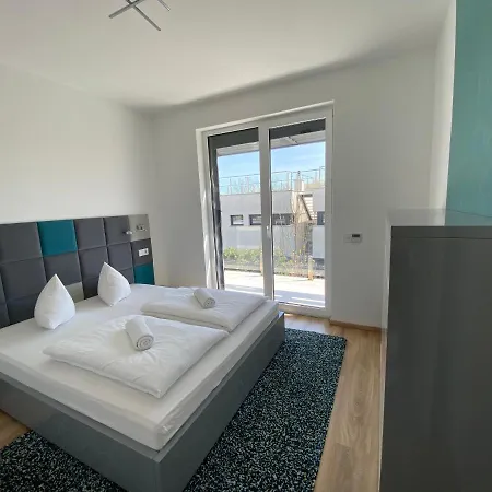 Luxury Garden House Ii In The Center 巴拉顿菲赖德