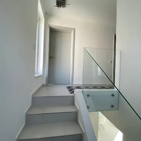 Semesterbostad #brand New#luxury Garden House In The Center# *