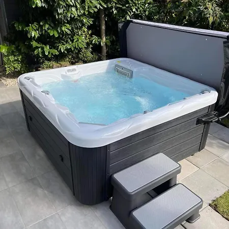 Luxury Garden House Ii In The Center 度假居 巴拉顿菲赖德