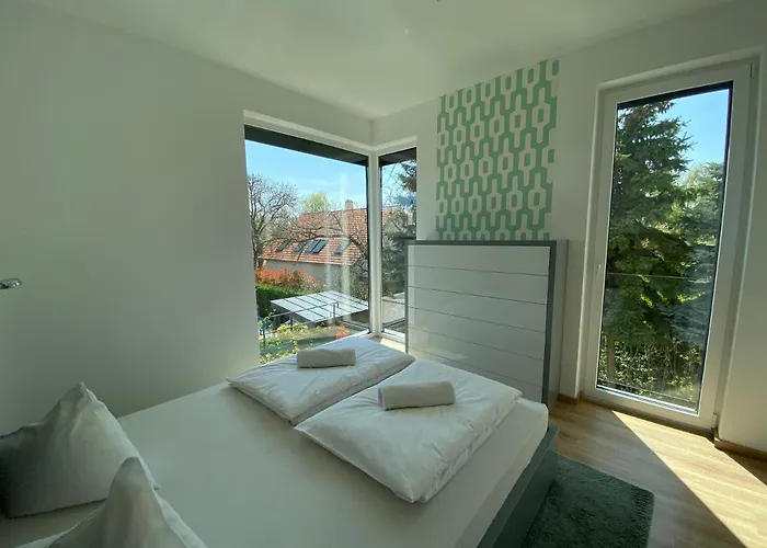 Dom wakacyjny Luxury Garden House Ii In The Center Balatonfüred