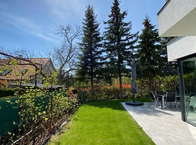 Luxury Garden House Ii In The Center Дом отдыха Балатонфюред