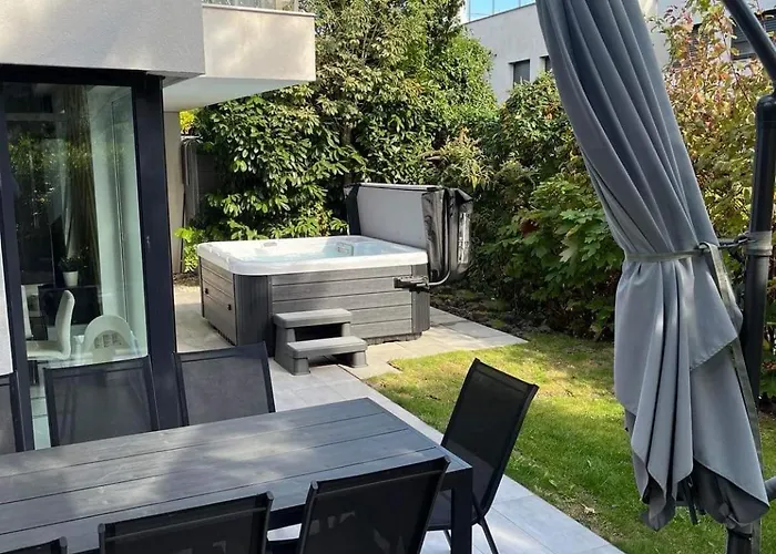 Luxury Garden House Ii In The Center Дом отдыха *